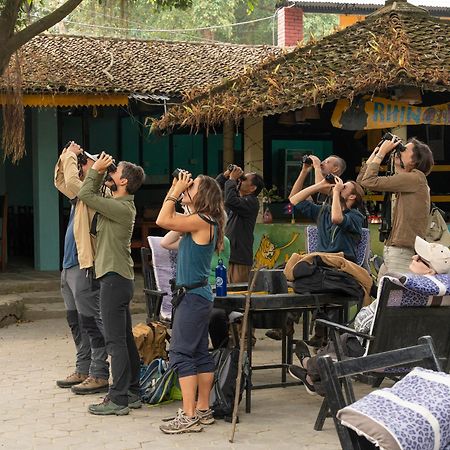 סאורהה Chitwan Gaida Lodge - Animal Lovers & Birdwatchers Paradise מראה חיצוני תמונה